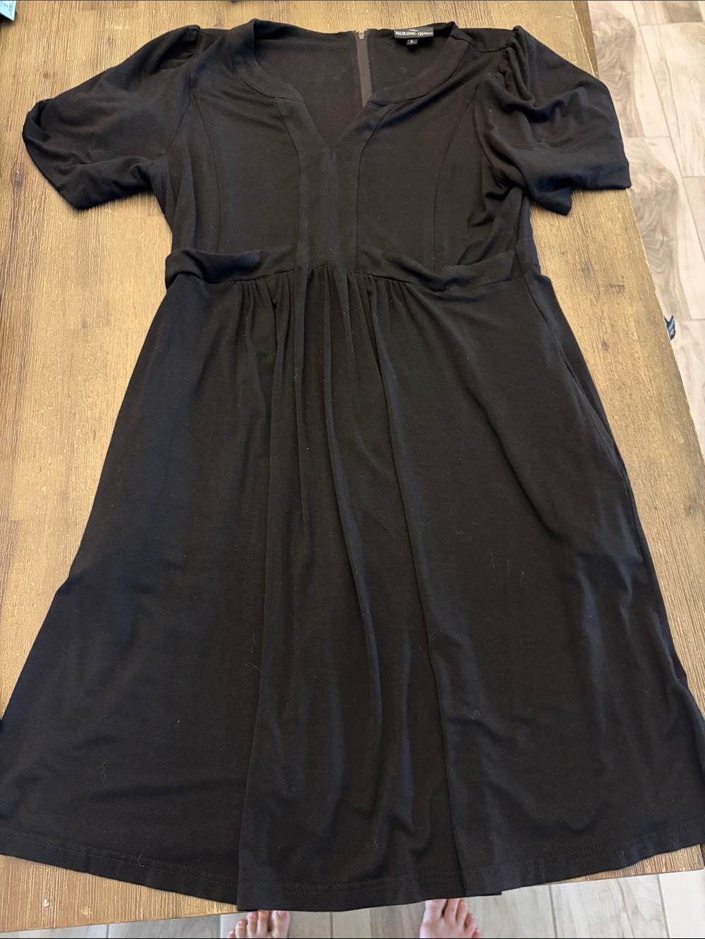 Nursing Queen Black Short Sleeve V-Neck Midi Dress